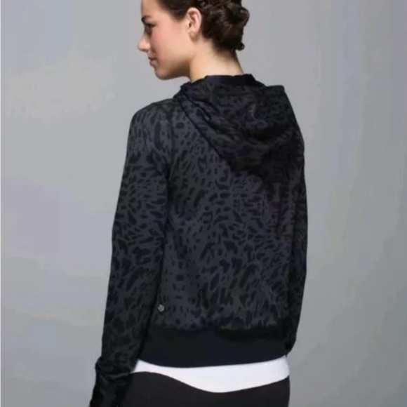 Lululemon Namaskar Hoodie Animal Swirl Deep Coal Black / Black Size 4 - Picture 2 of 16